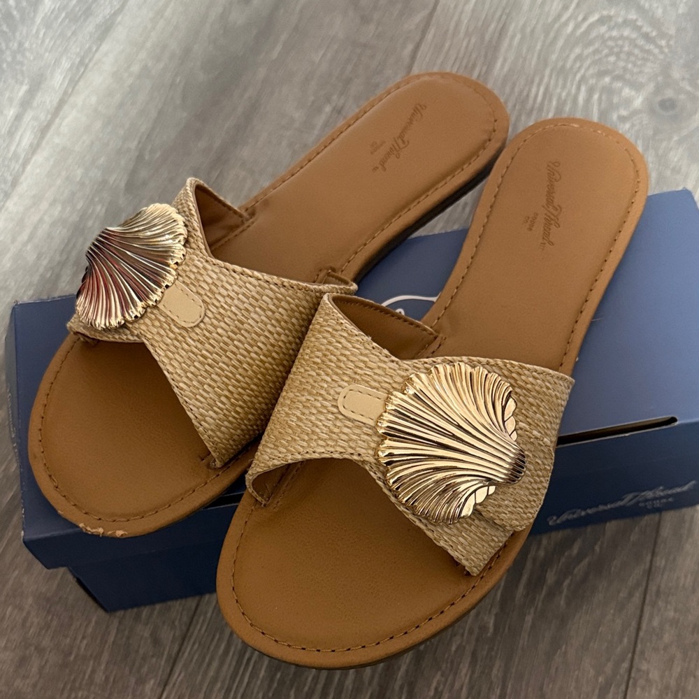 Universal Thread Gold and Tan Shell Sandals